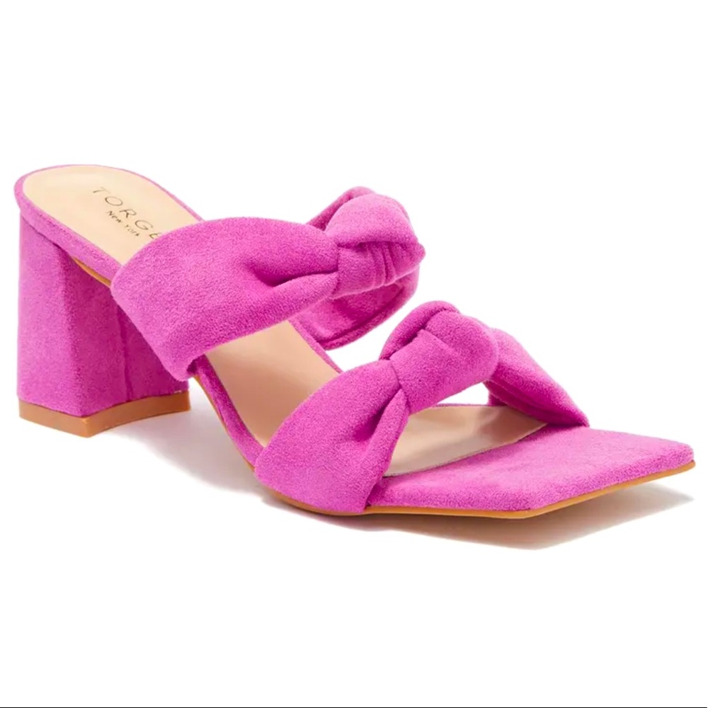 TORGEIS, Flamingo Knotted Block Heel Sandal